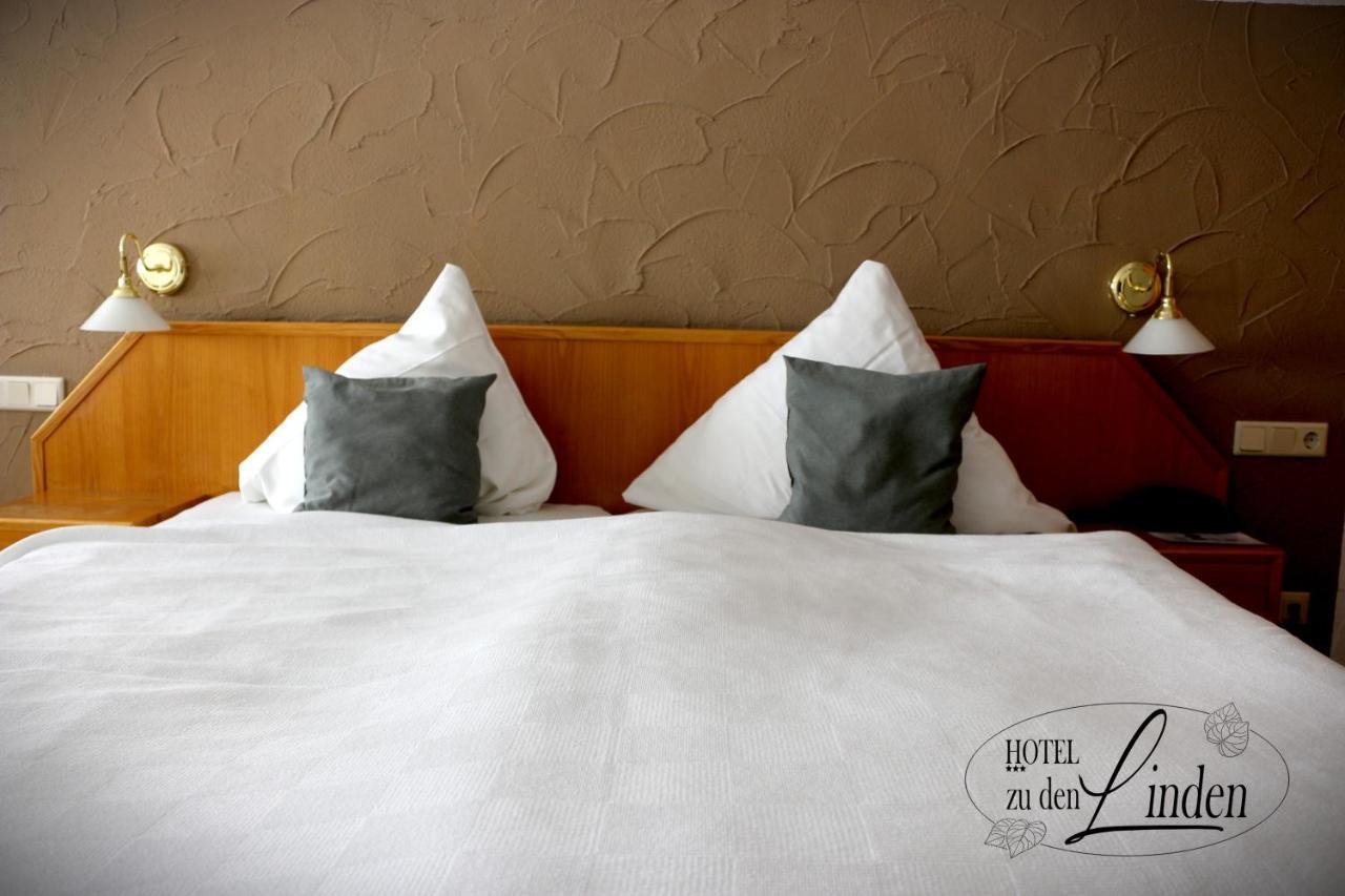 Hotel Zu Den Linden Wachtberg Bagian luar foto