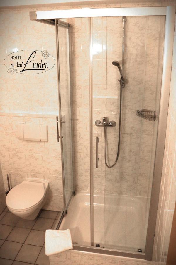 Hotel Zu Den Linden Wachtberg Bagian luar foto