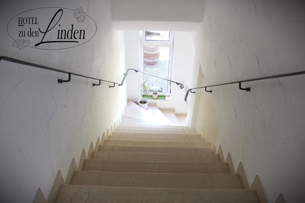 Hotel Zu Den Linden Wachtberg Bagian luar foto