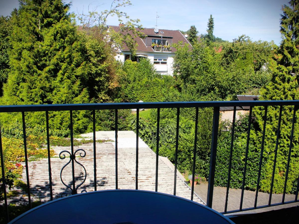 Hotel Zu Den Linden Wachtberg Bagian luar foto