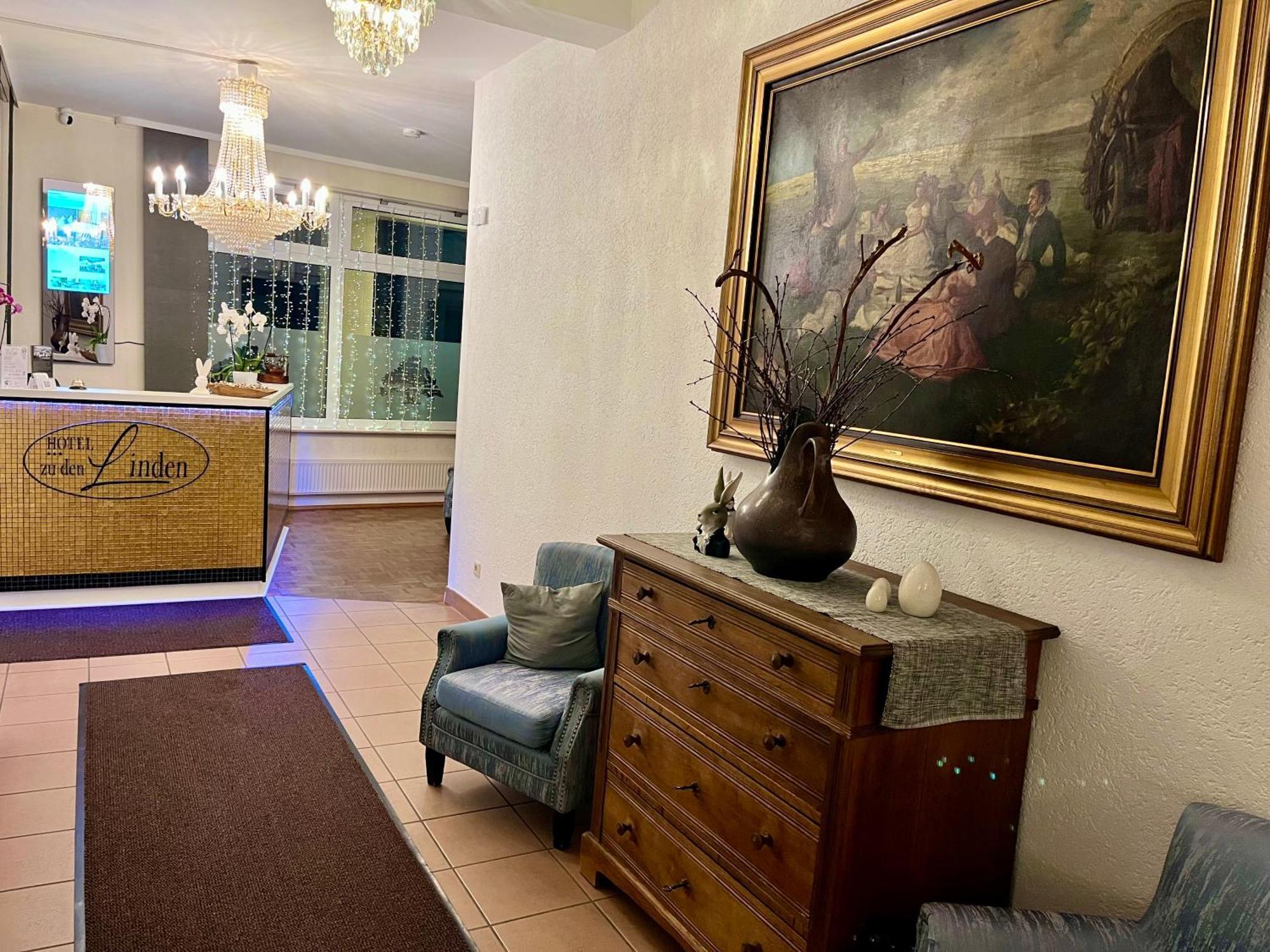 Hotel Zu Den Linden Wachtberg Bagian luar foto