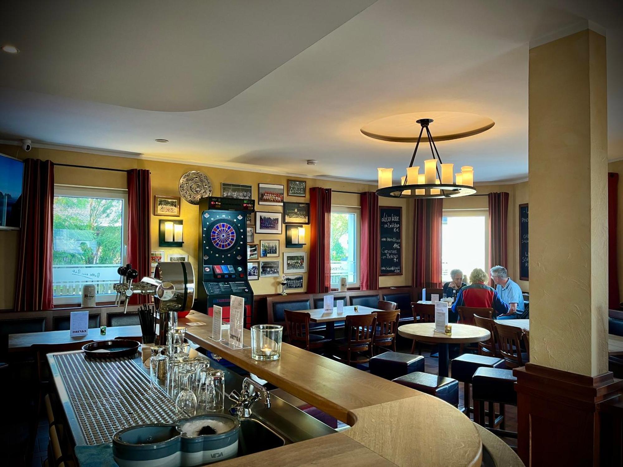 Hotel Zu Den Linden Wachtberg Bagian luar foto
